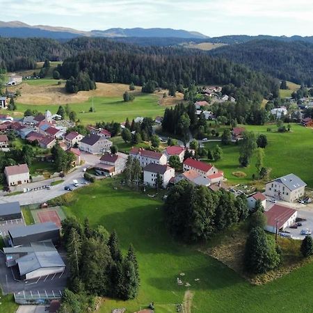 Chic & Champetre Au Coeur Du Haut-Jura 拉莫哈 外观 照片
